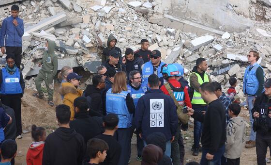 وكيل الأمين العام للأمم المتحدة والمدير التنفيذي لمكتب الأمم المتحدة لخدمات المشاريع، جورجي مورييرا دا سيلفا يزور قطاع غزة لتقييم الوضع الإنساني.